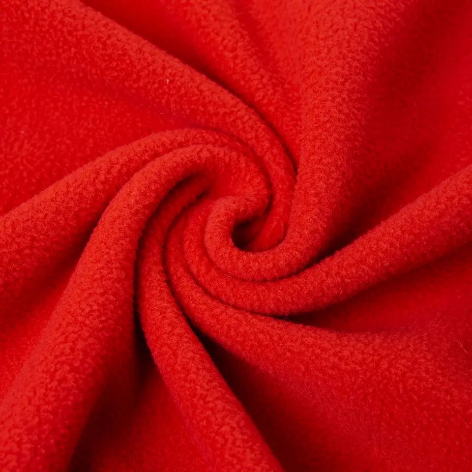 Rødt polar fleece teppe